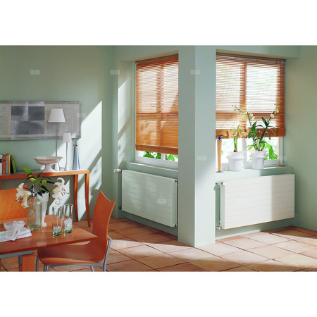 Grzejnik płytowy typ 11 KERMI HHN wym. 560 x 2600 mm, kolor biały, moc 2688 W