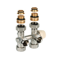 Zawór podwójny Therafix Uniwersal z zespolonym zaworem termostatycznym z wkładką SX, przyłącze grzejnika 3/4" gza., uszczelnienie płaskie plus stożek, w zestawie nypel redukcyjny na 1/2" oraz osłona ozdobna: chrom