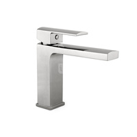 V Bateria umywalkowa stojąca z automatycznym korkiem spustowym